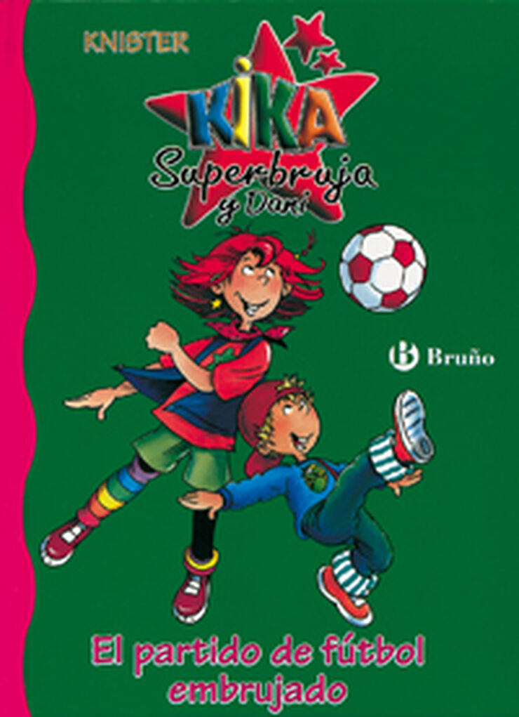 Kika superbruja y Dani, el partido de f&uacute;tbol