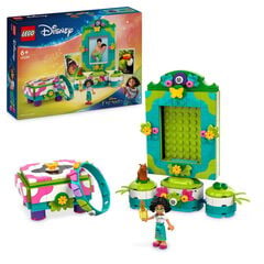 LEGO&reg; Disney Classic Marco de Fotos y Joyero de Mirabel 43239
