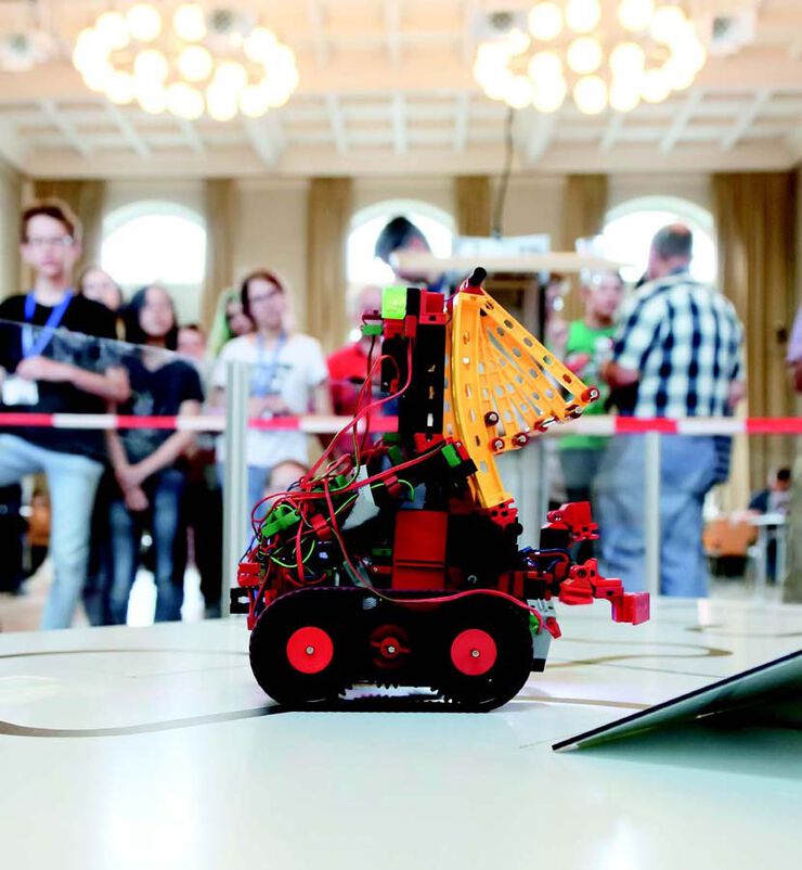Fischertechnik Robotics Add On: Competition