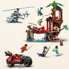LEGO&reg; Ninjago Batalla de Vehicles Ninja al Costat de la Caseta de l&rsquo;Arbre 71857