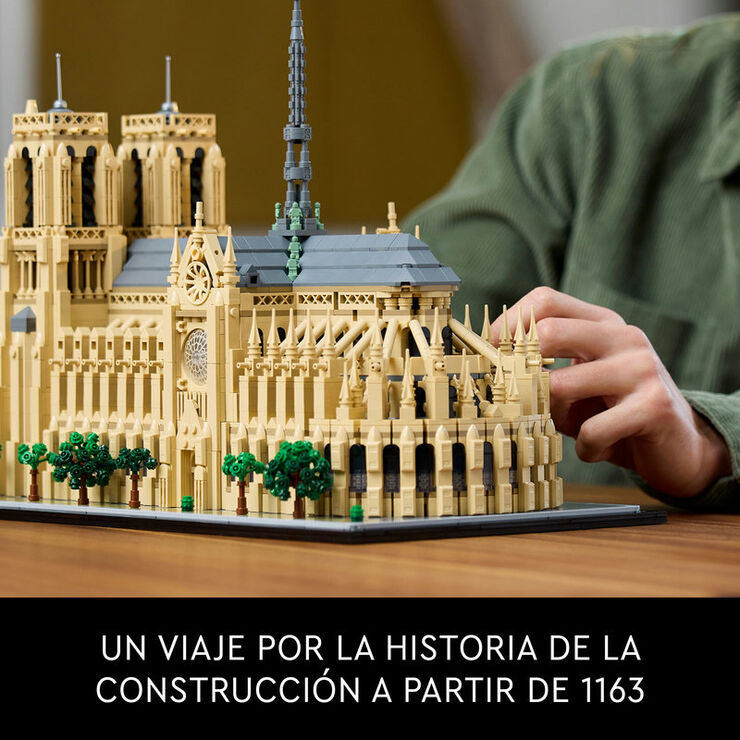 LEGO&reg; Architecture notre Dame de Par&iacute;s 21061