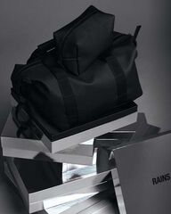 Motxilla + Necesser Rains Black
