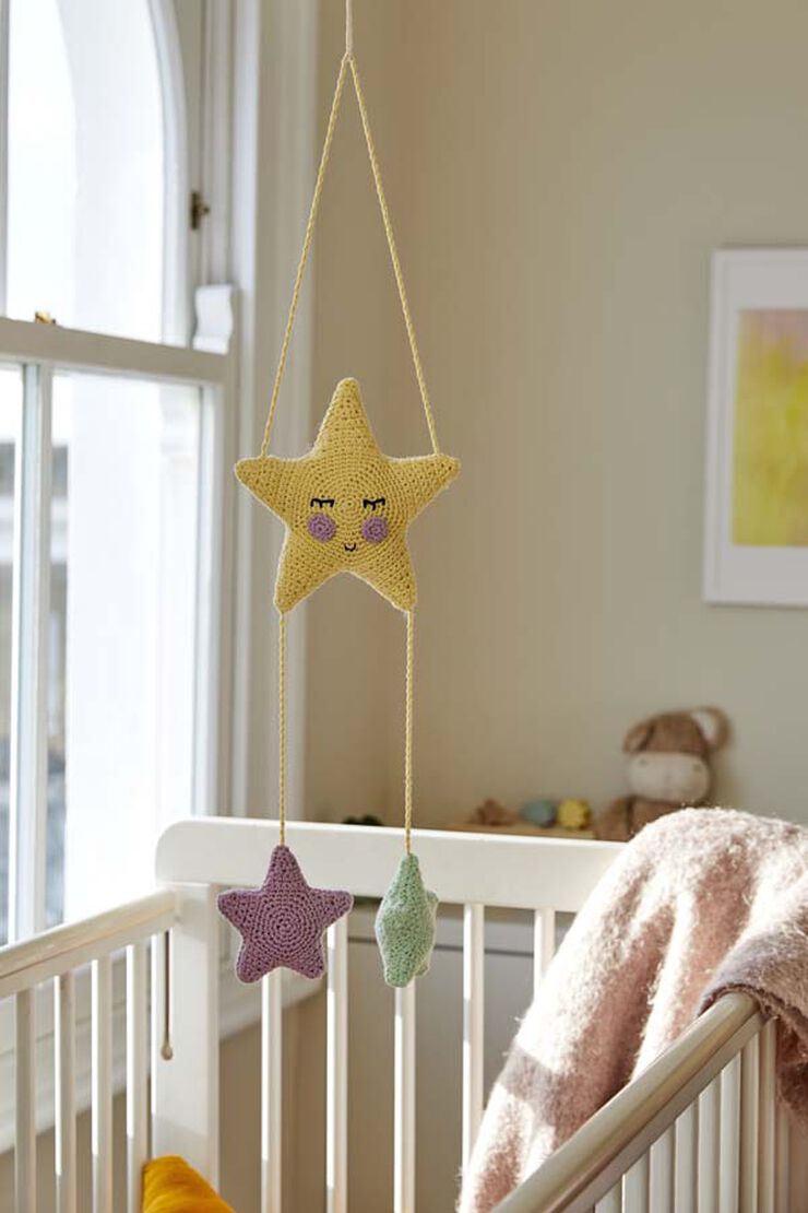 Kit Crochet M&ograve;bil Estrelles DMC