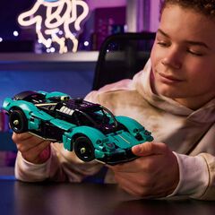 LEGO&reg; Technic Aston Martin Valkyrie 42208