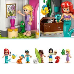 LEGO&reg; Disney&trade; Castillo de las Princesas y Mascotas Reales 43267